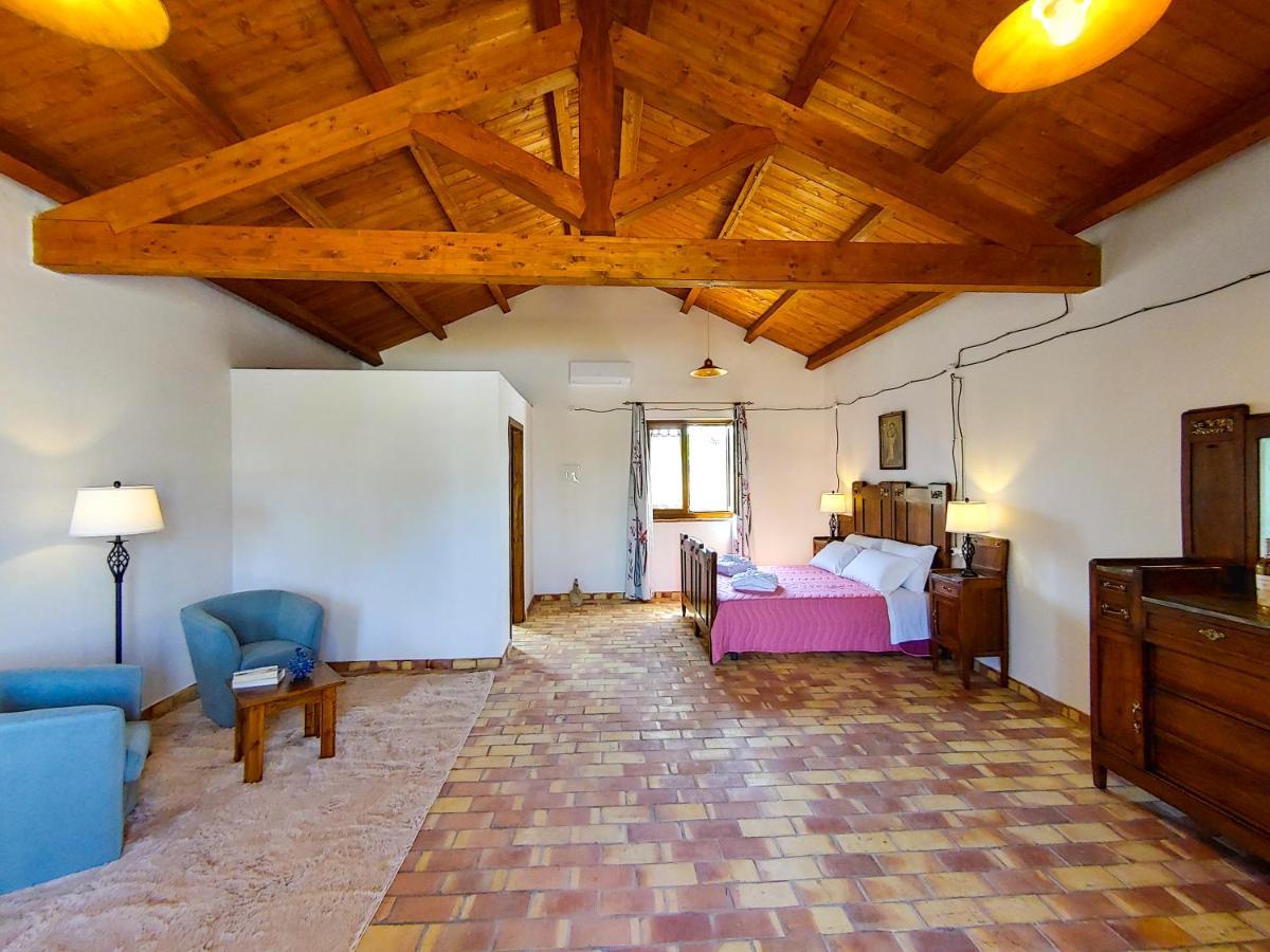 Masseria Crocco Montalbano Ionico Kültér fotó