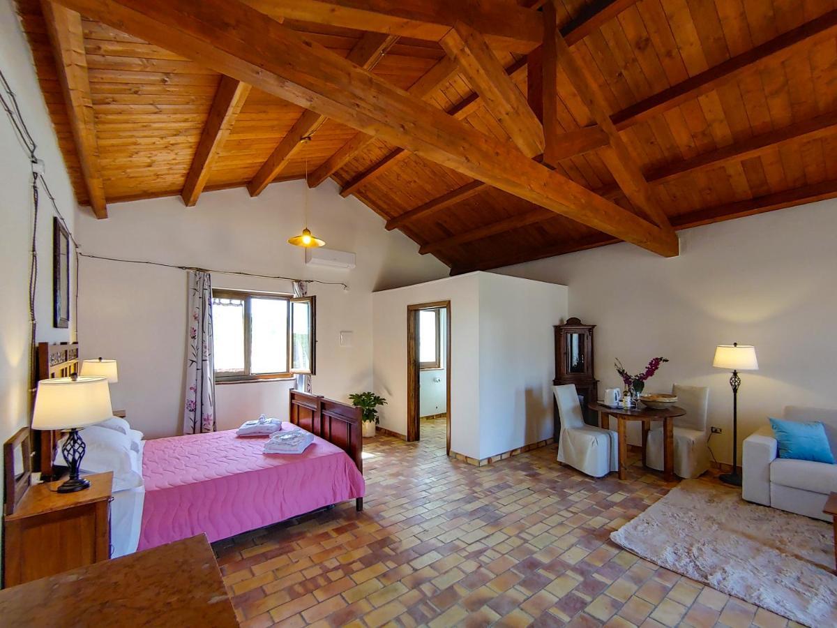 Masseria Crocco Montalbano Ionico Kültér fotó